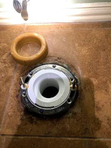 Drain connection detail